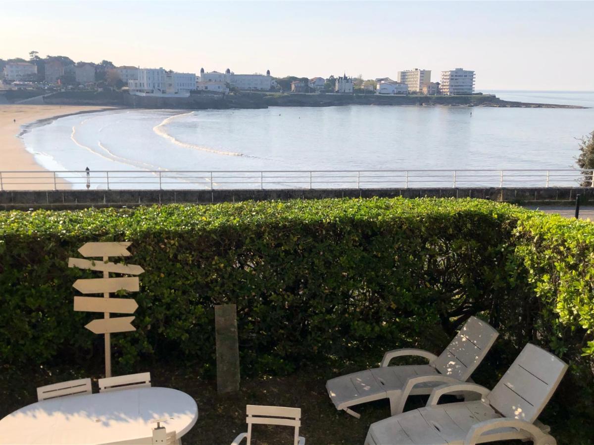 Falaise De Pontaillac Vaux-sur-Mer Extérieur photo